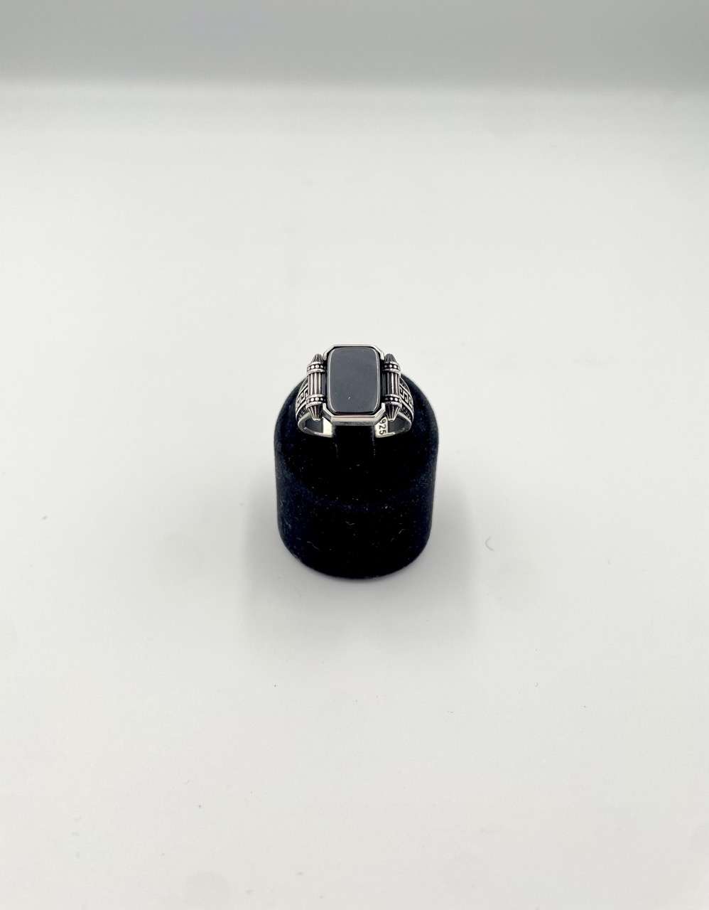 Δαχτυλίδι από ασήμι 925 με μαύρο όνυχα